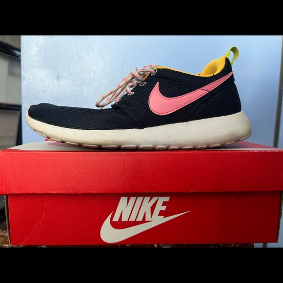 Nike shoes women - Picture 5 of 8